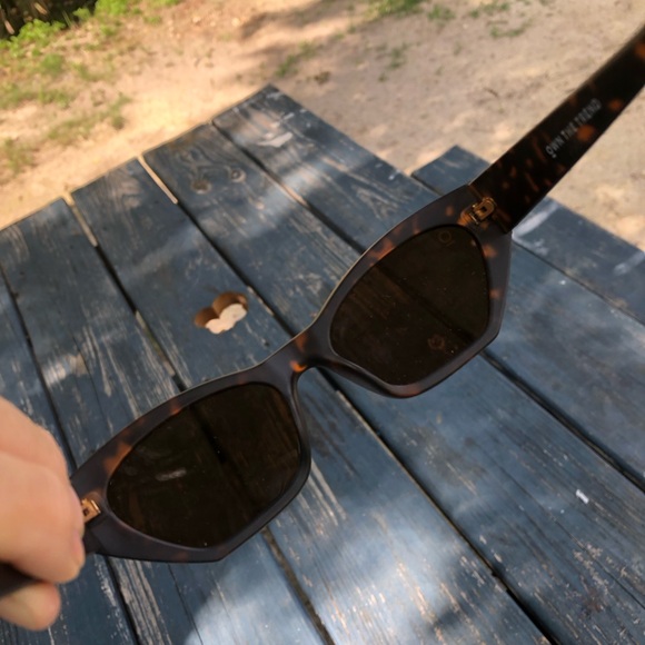 Own The Trend | Sunglasses - Picture 5 of 10